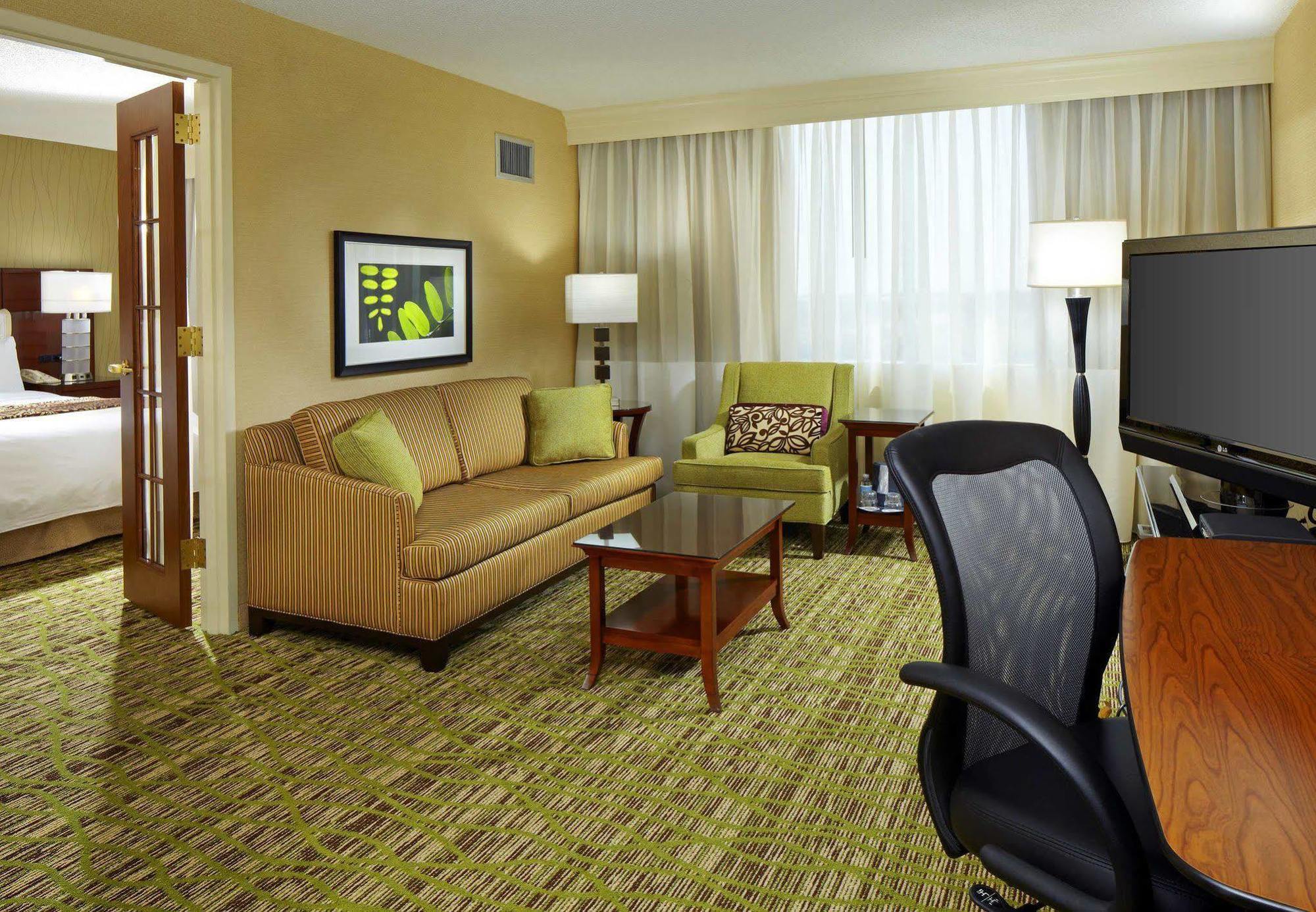 Marriott Hotel 3*