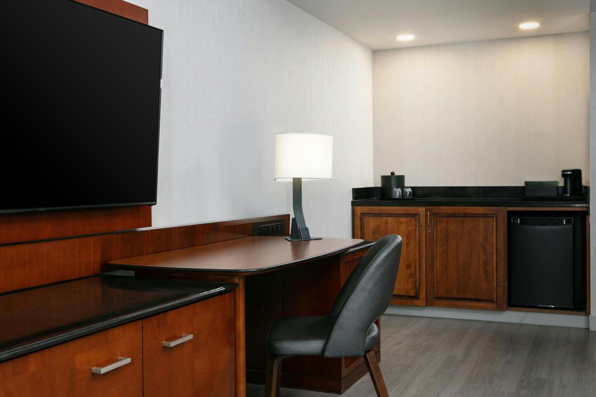 Marriott Hotel 3*